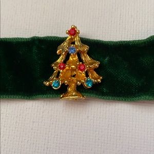 Vintage Green Velvet Choker